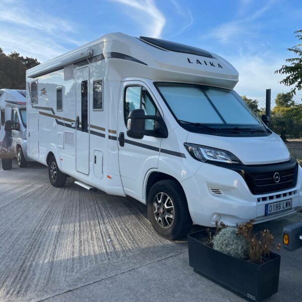 photo_5787356595166579643_y