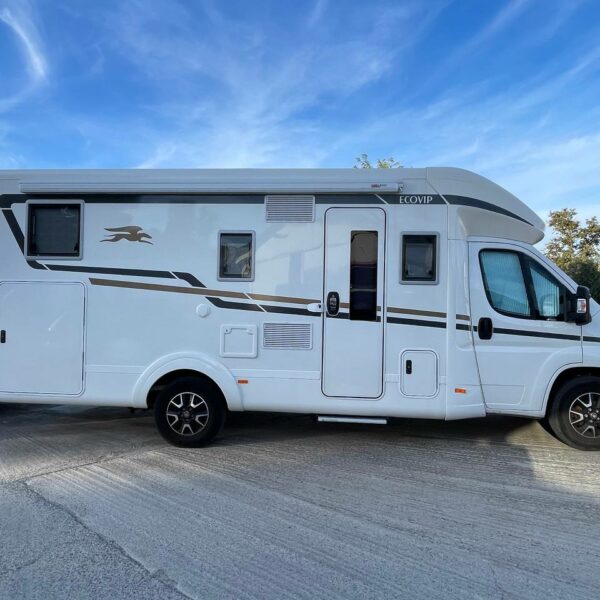 photo_5787356595166579646_y