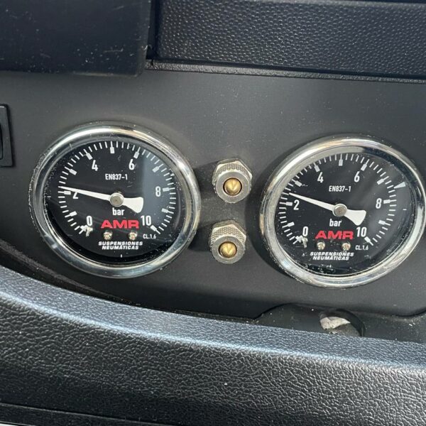 photo_5787356595166579650_y