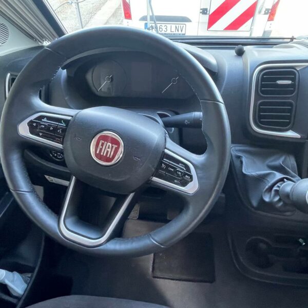 photo_5787356595166579652_y