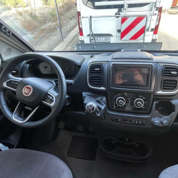 photo_5787356595166579653_y