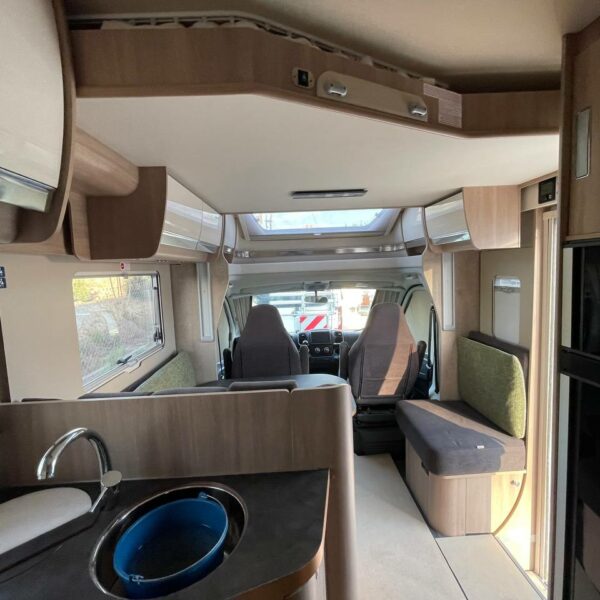 photo_5787356595166579662_y