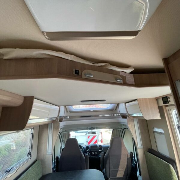 photo_5787356595166579667_y