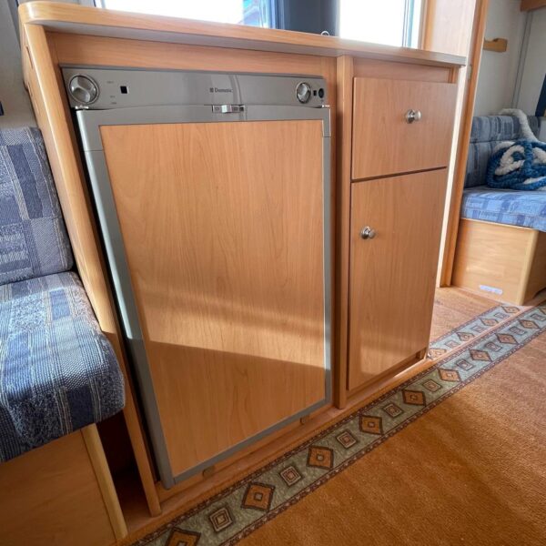 photo_5825595951723252632_y