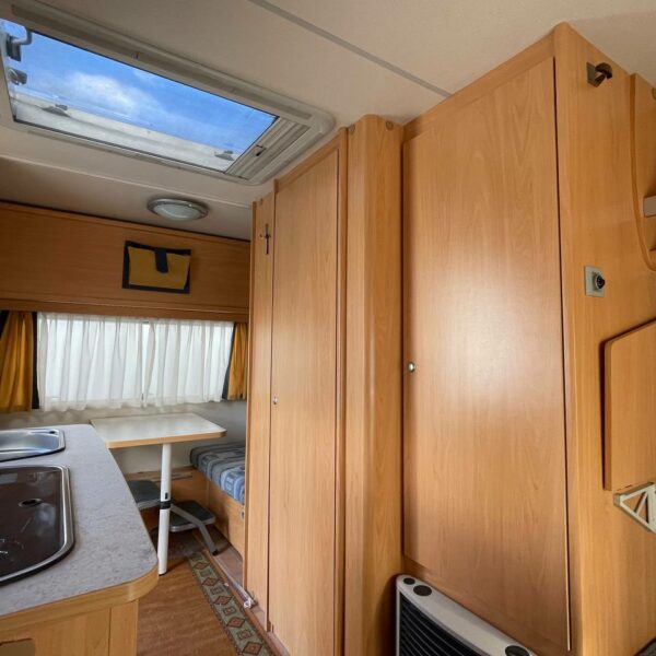 photo_5825595951723252633_y