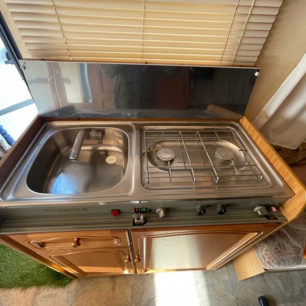 photo_5866417970899258560_y