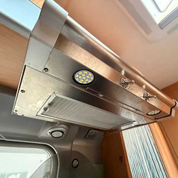 photo_5816723657391279393_y