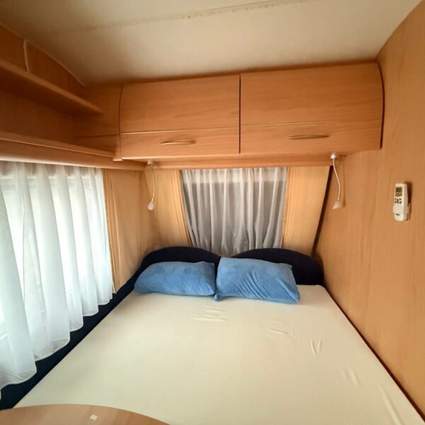 photo_5816723657391279403_y