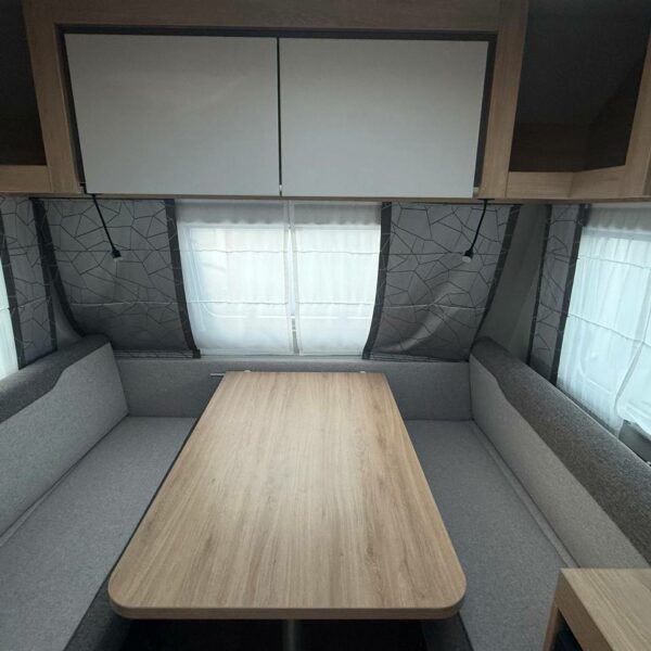 photo_5816723657391279408_y