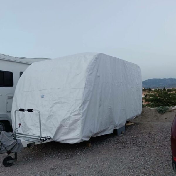 photo_5816723657391279501_y